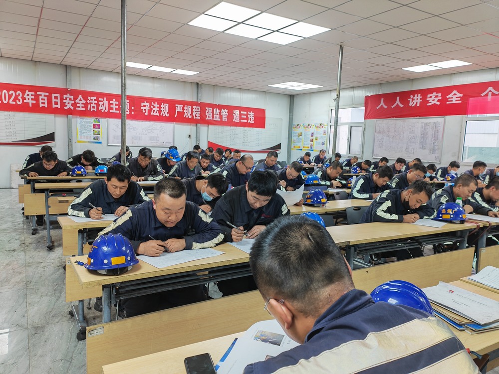 陜煤建設(shè)洗選煤運(yùn)營公司紅柳林洗煤廠項(xiàng)目部： 加強(qiáng)設(shè)備管理，筑牢安全基石