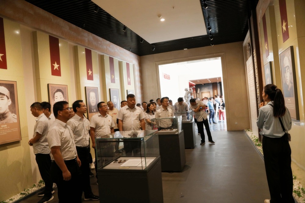 陜煤建設(shè)路橋分公司：“青” 力而為，“工” 不可沒(méi)