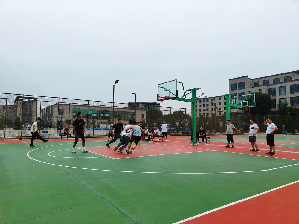 陜煤建設(shè)內(nèi)蒙古分公司開展“走進(jìn)秋天”趣味運(yùn)動(dòng)會