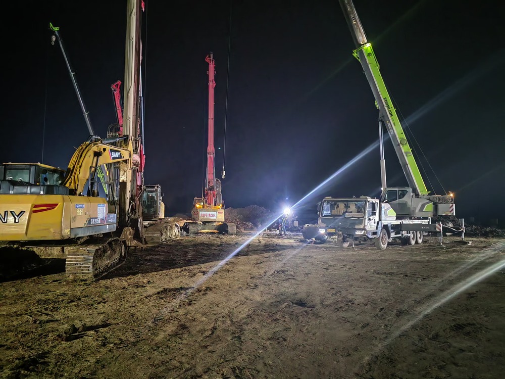 陜煤建設(shè)韓城分公司土建四項(xiàng)目部：夜幕下的奮斗，鑄就精品工程輝煌篇章