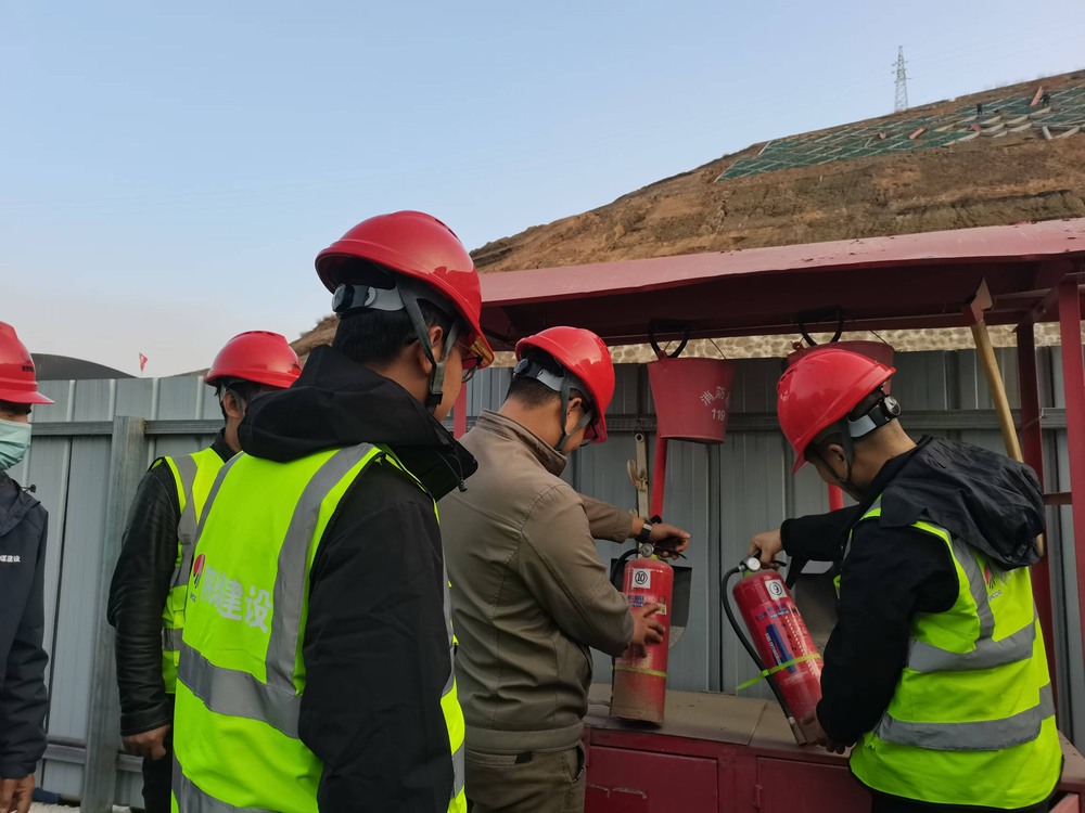 陜煤建設韓城分公司土建九項目部：“青”力保安全，助力“百日安全行”