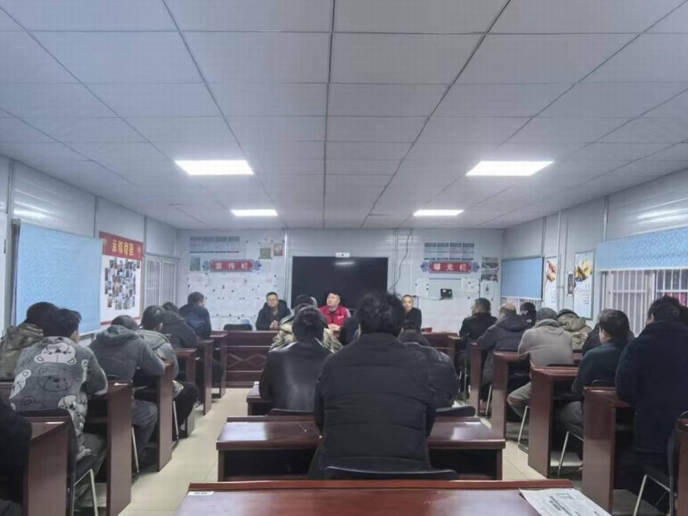 陜煤建設(shè)機電安裝公司玉華項目部：擰緊“安全閥”，護(hù)航新征程