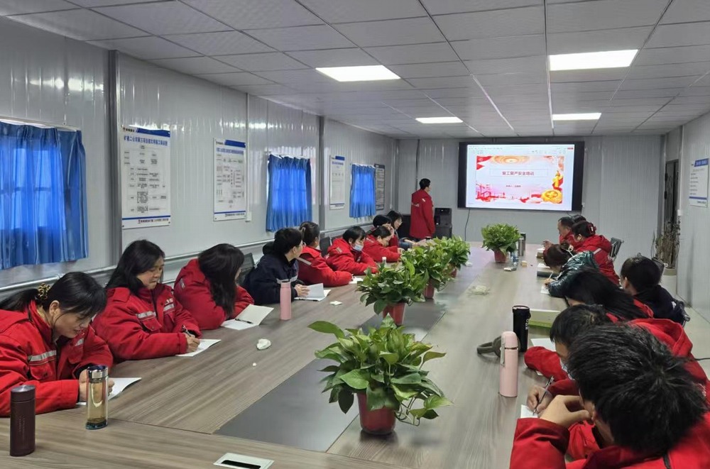 陜煤建設(shè)礦建二公司：重拳出擊，嚴(yán)把“安全關(guān)”