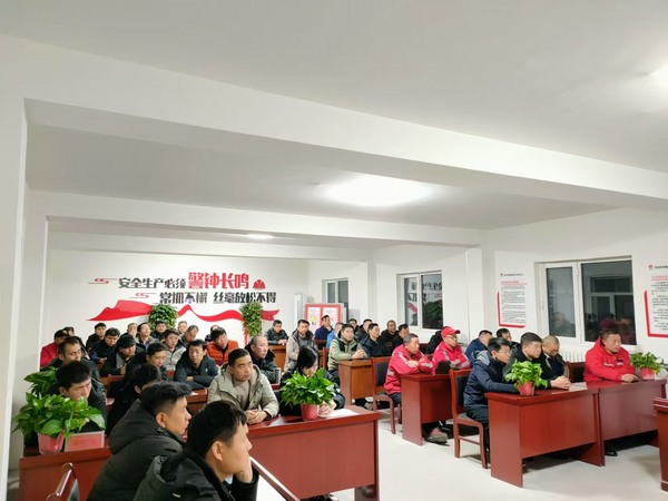 陜煤建設(shè)煤礦運(yùn)營(yíng)服務(wù)分公司：強(qiáng)化培訓(xùn)考核機(jī)制 全面提升項(xiàng)目管理水平