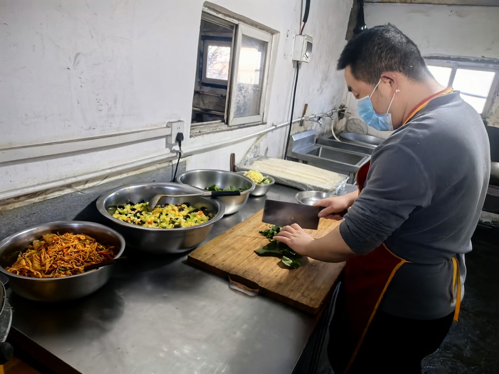 陜煤建設(shè)洗選煤運(yùn)營(yíng)公司第二項(xiàng)目部：“食、浴、居”三管齊下  提升員工幸福感