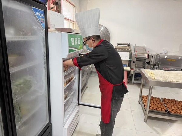 陜煤建設(shè)煤礦運(yùn)營服務(wù)分公司：后勤保障再升級(jí) 職工幸?！皾M格電”