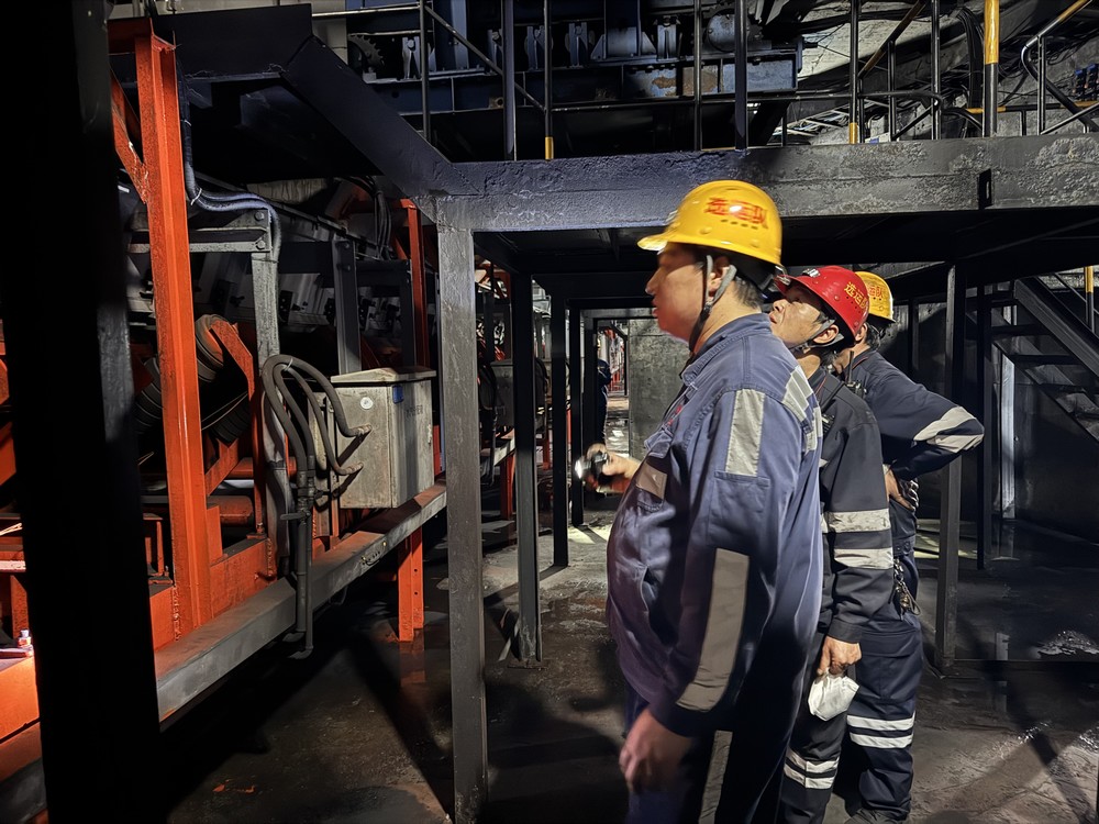 陜煤建設(shè)洗選煤運(yùn)營(yíng)公司澄合山陽(yáng)運(yùn)營(yíng)項(xiàng)目部：熱血洋溢“戰(zhàn)”五一，堅(jiān)守崗位顯擔(dān)當(dāng)