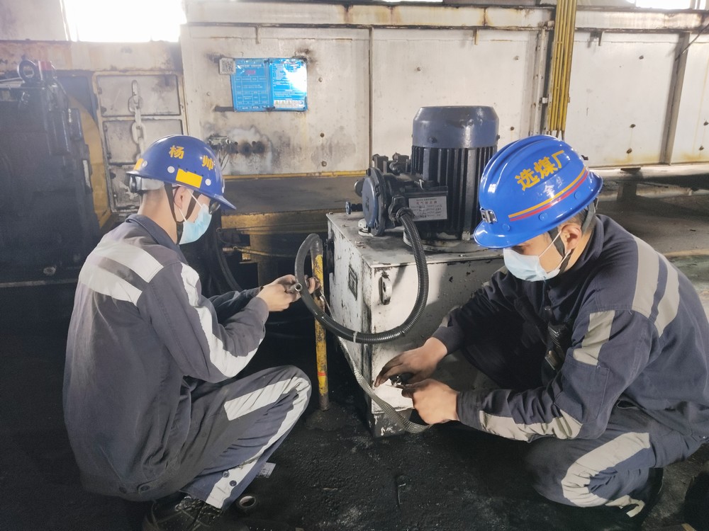 陜煤建設(shè)洗選煤運營公司紅柳林洗煤廠項目部：安全“根系”扎牢地 生產(chǎn)“枝葉”向陽生