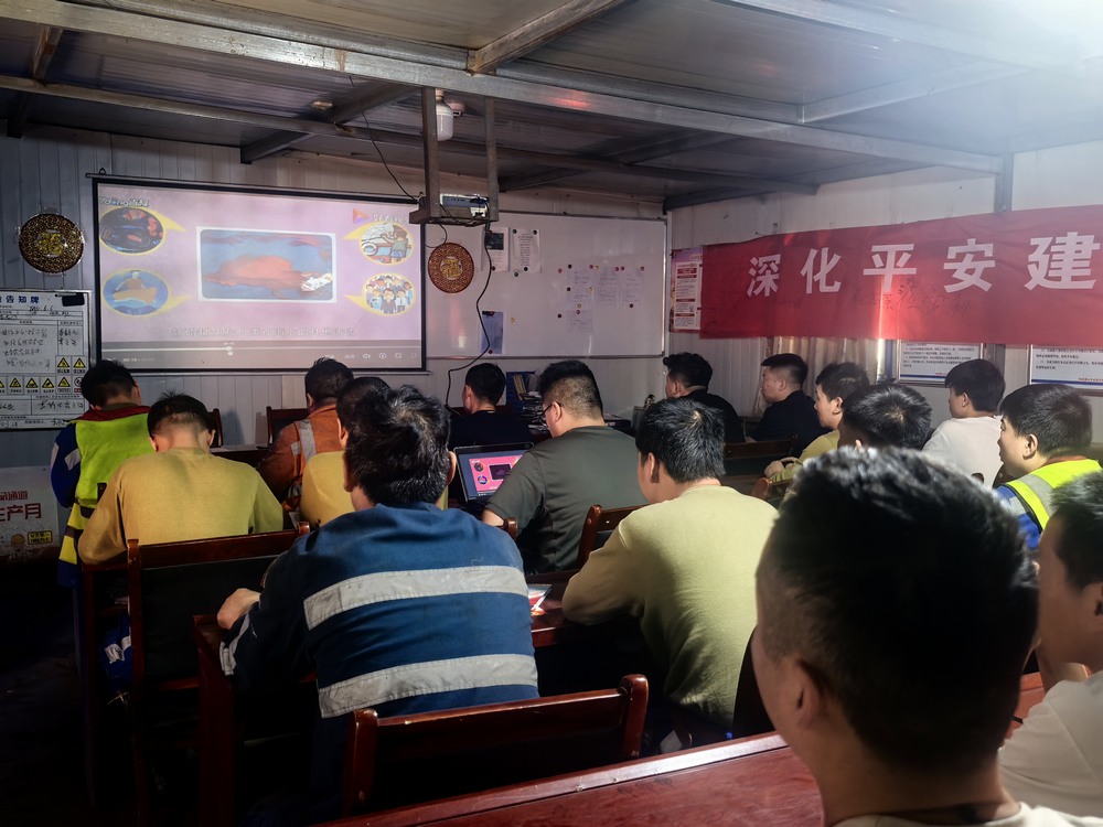 陜煤建設(shè)洗選煤運(yùn)營(yíng)公司第二項(xiàng)目部：以“綠色”與“規(guī)范”為筆   繪就發(fā)展新圖景