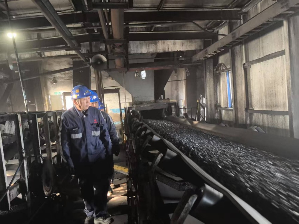 陜煤建設(shè)洗選煤運(yùn)營公司紅柳林洗煤廠項目部：以實干守護(hù)安全 用匠心裝點夏天