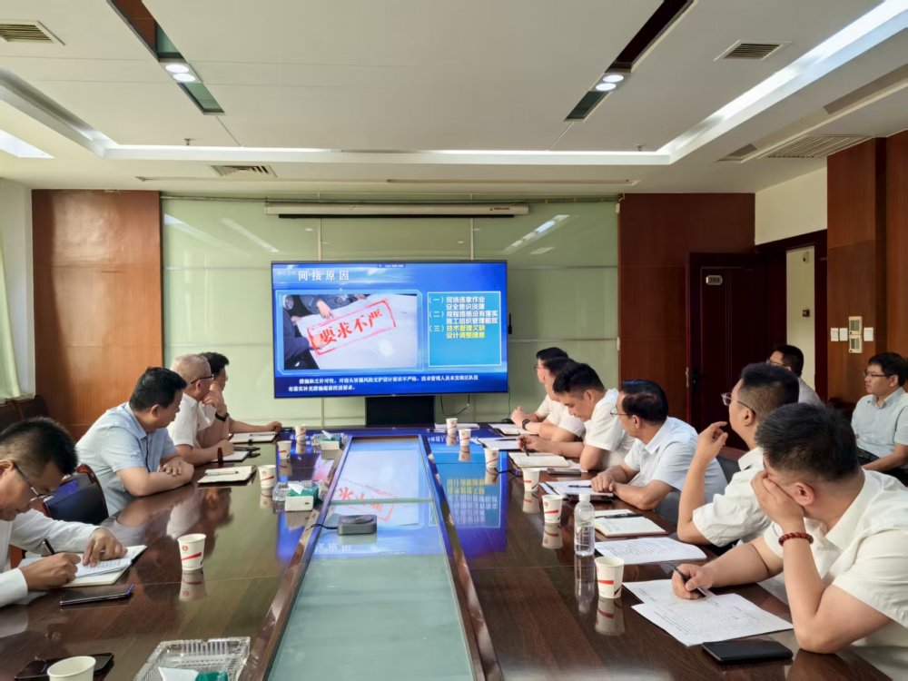 陜煤建設(shè)煤礦運(yùn)營(yíng)服務(wù)分公司：筑牢安全防線 凝聚發(fā)展動(dòng)能