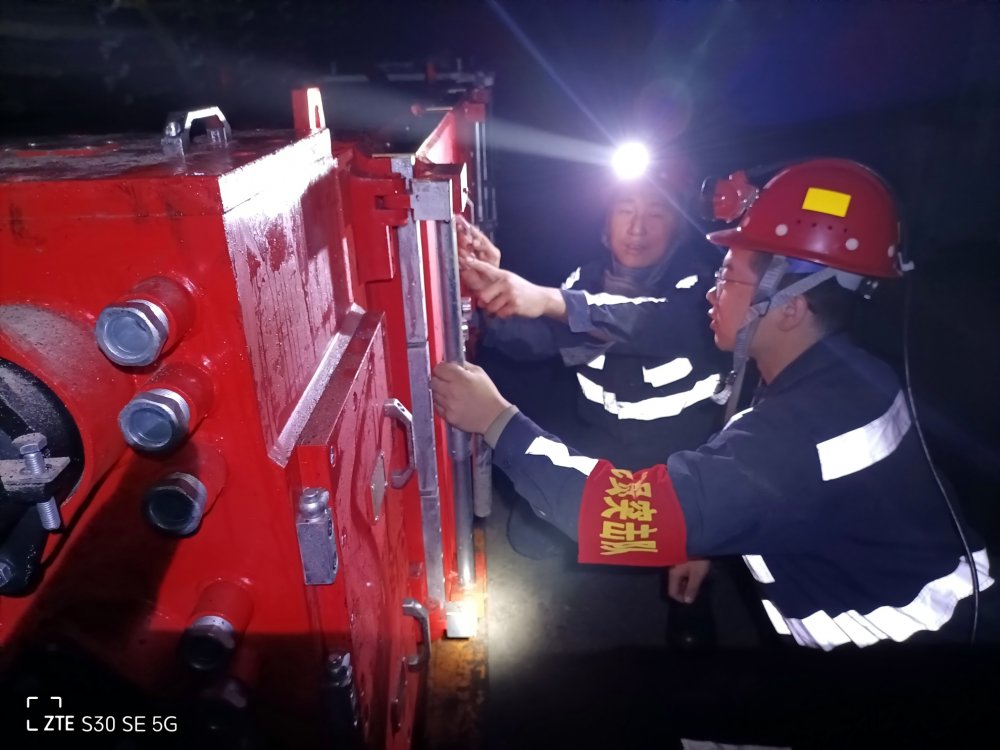 陜煤建設(shè)韓城分公司張家峁項目部：錨定百日安全沖刺目標 擰緊機電安裝“安全閥”