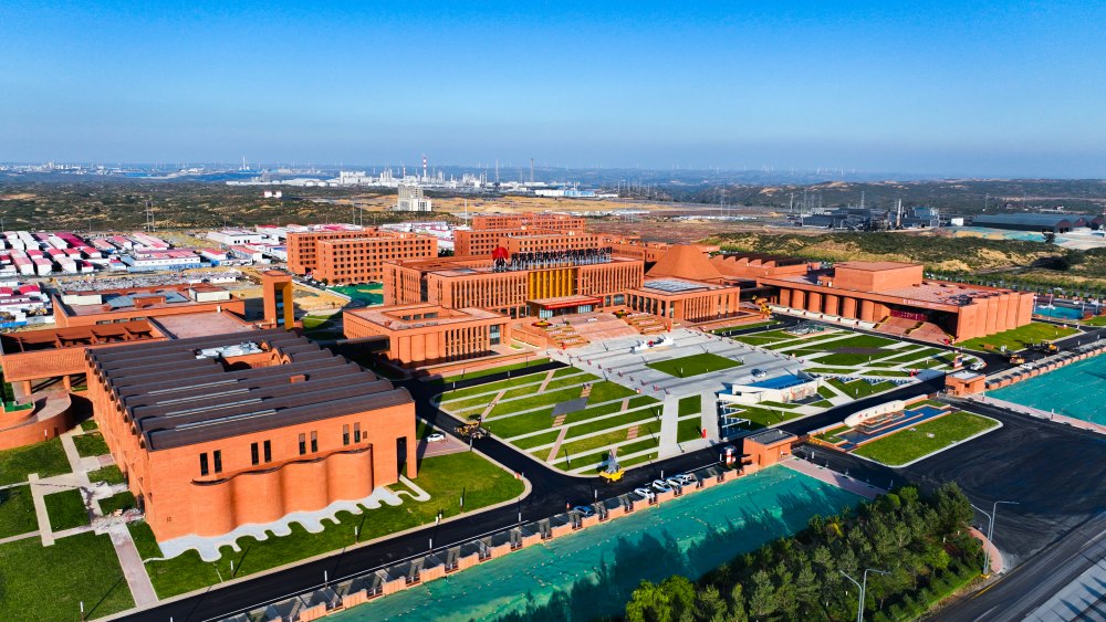 陜煤建設(shè)天工公司承建的榆林化學(xué)1#、2#宿舍樓工程順利通過(guò)竣工驗(yàn)收